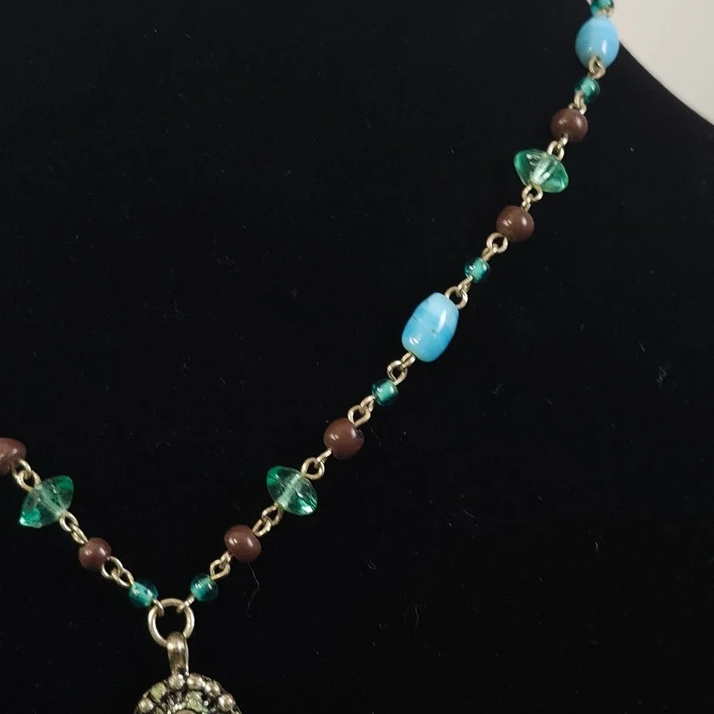 Vtg NY New York & Co Chunky Blue Turquoise Color Necklace Silver Tone Statement - Picture 3 of 7